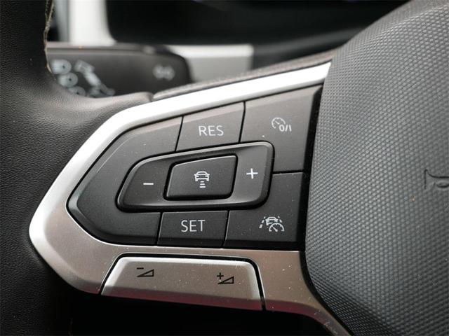 Photo of 2021 Deep Black Pearl Effect Volkswagen Atlas