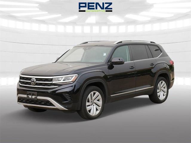 Photo of 2021 Deep Black Pearl Effect Volkswagen Atlas