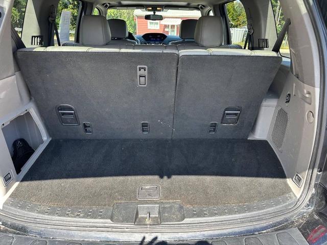 Photo of 2014 Black Honda Pilot