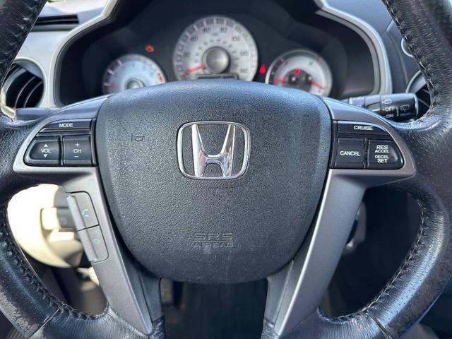 Photo of 2014 Black Honda Pilot