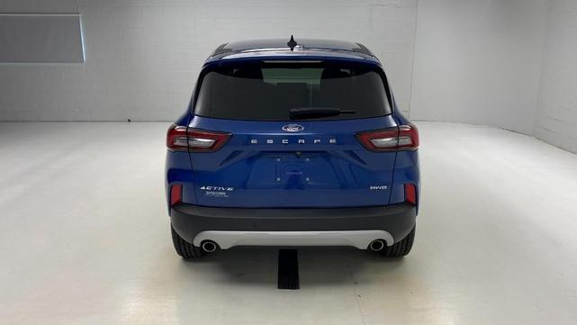 Photo of 2023 Blue Ford Escape