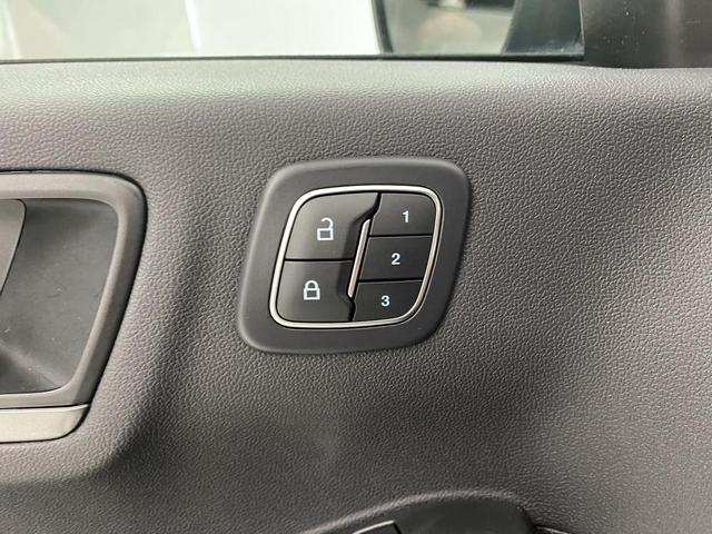Photo of 2023 Blue Ford Escape