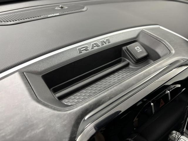 Photo of 2022 Granite Crystal Clearcoat Metallic RAM 1500