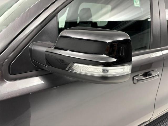 Photo of 2022 Granite Crystal Clearcoat Metallic RAM 1500