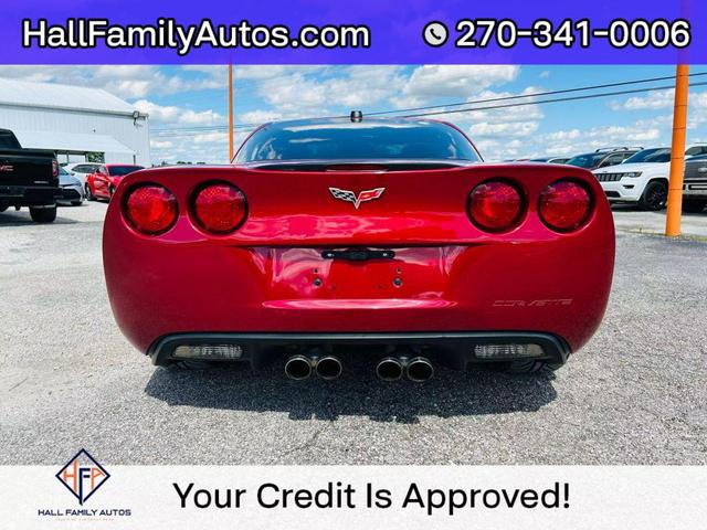 Photo of 2005 Red Chevrolet Corvette
