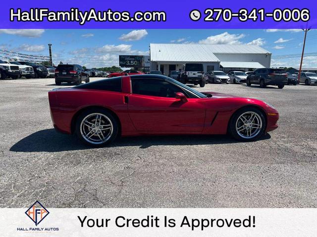 Photo of 2005 Red Chevrolet Corvette