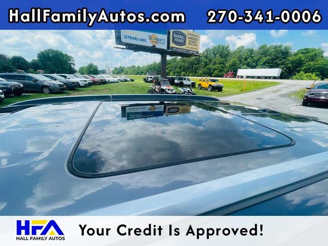 Photo of 2017 Gray Honda Pilot