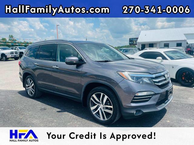 Photo of 2017 Gray Honda Pilot