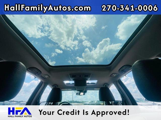 Photo of 2017 Gray Honda Pilot