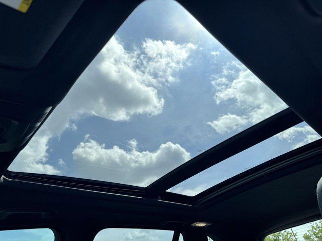 Photo of 2018 Alpine White BMW X5