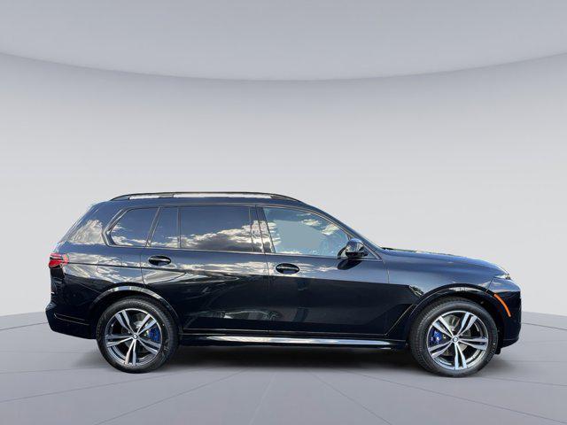 Photo of 2026 Black Sapphire Metallic BMW X7