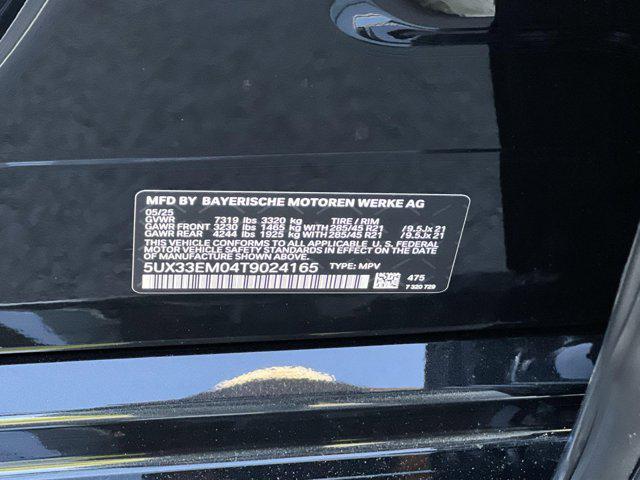 Photo of 2026 Black Sapphire Metallic BMW X7