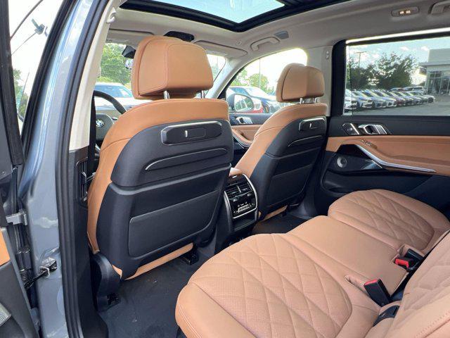 Photo of 2026 Skyscraper Grey Metallic BMW X7
