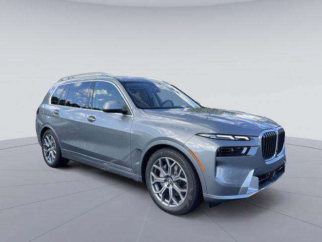 Photo of 2026 Skyscraper Grey Metallic BMW X7