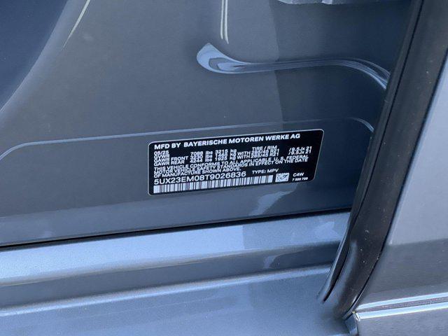 Photo of 2026 Skyscraper Grey Metallic BMW X7