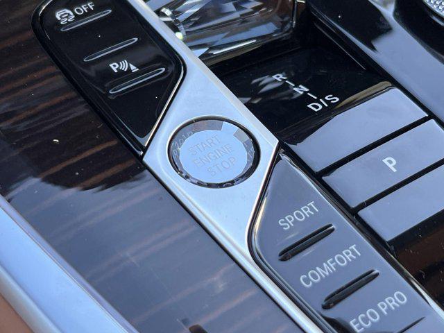 Photo of 2026 Skyscraper Grey Metallic BMW X7