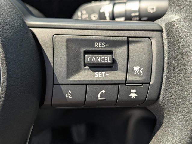 Photo of 2026 Gun Metallic Nissan Kicks