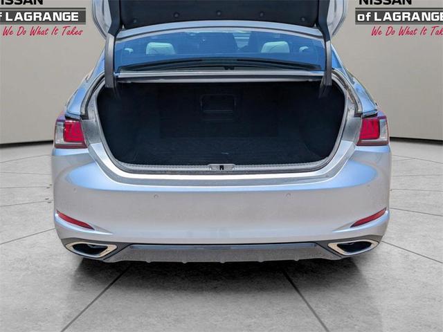 Photo of 2022 Iridium Lexus ES 350