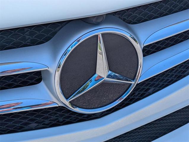 Photo of 2019 Polar White Mercedes-Benz C-Class