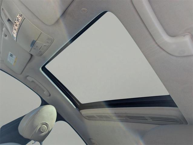 Photo of 2019 Polar White Mercedes-Benz C-Class