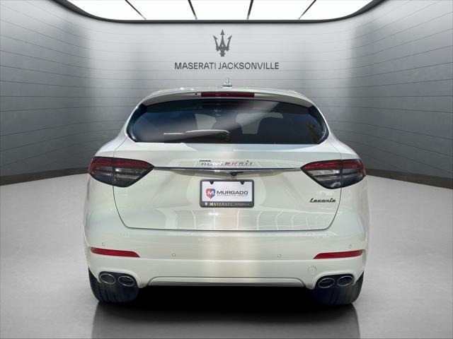 Photo of 2024 Bianco Maserati Levante