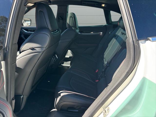 Photo of 2024 Bianco Maserati Levante