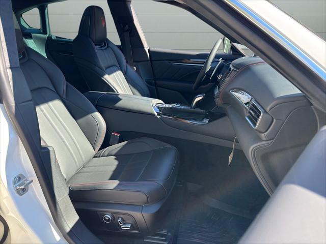 Photo of 2024 Bianco Maserati Levante