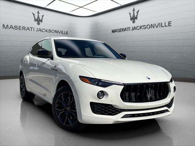 Photo of 2024 Bianco Maserati Levante