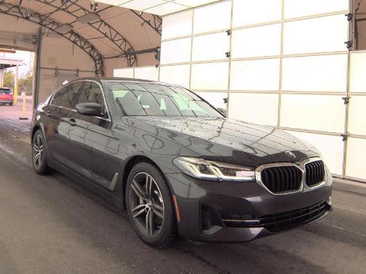 2022 BMW 530