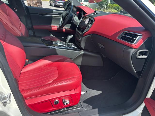 Photo of 2022 Bianco Maserati Ghibli