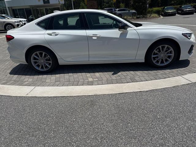 Photo of 2022 Platinum White Pearl Acura TLX