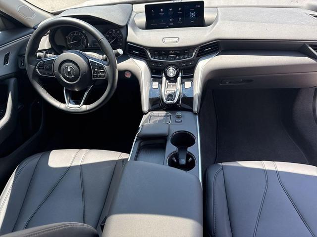 Photo of 2022 Platinum White Pearl Acura TLX