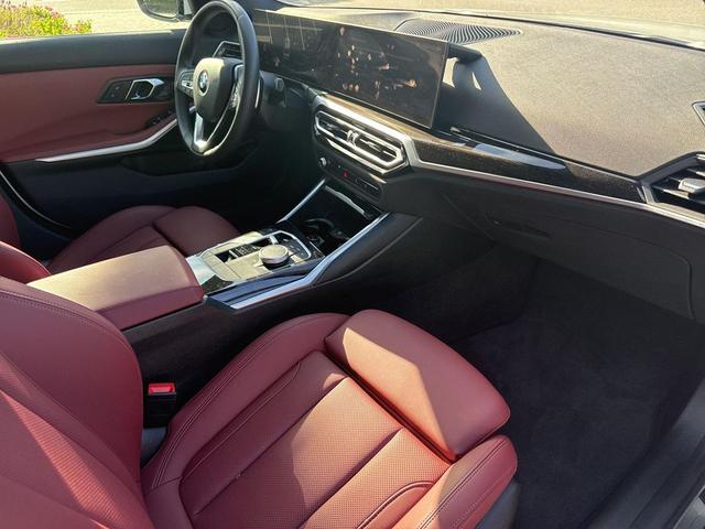 Photo of 2024 Alpine White BMW 330