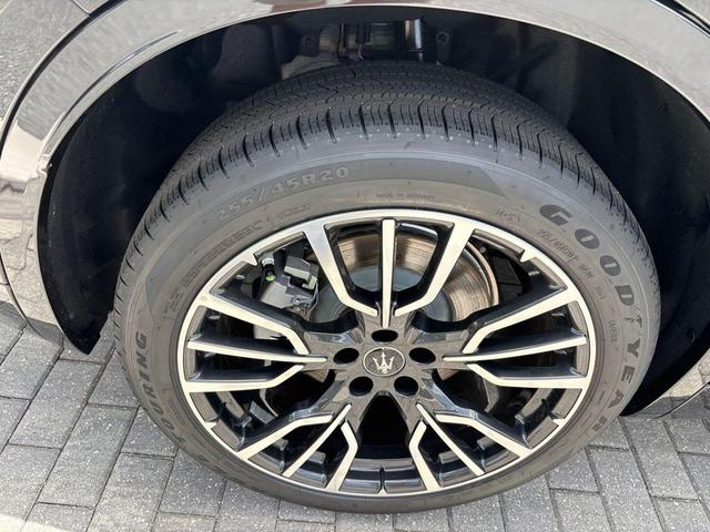 Photo of 2025 Nero Noctis Black Maserati Grecale
