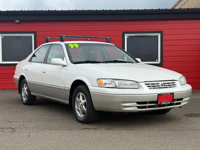1999 Toyota Camry