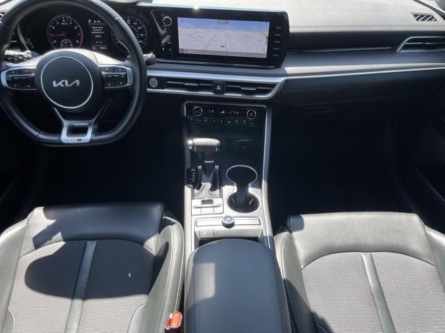 Photo of 2022 Glacial White Pearl Kia K5