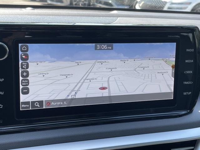 Photo of 2022 Glacial White Pearl Kia K5