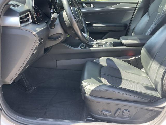Photo of 2022 Glacial White Pearl Kia K5