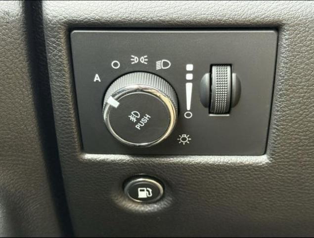 Photo of 2021 Bright White Clearcoat Jeep Grand Cherokee