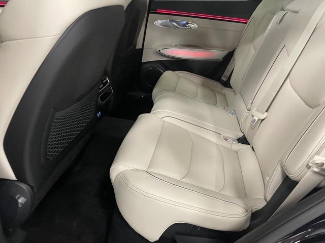 Photo of 2026 Vik Black Genesis GV70