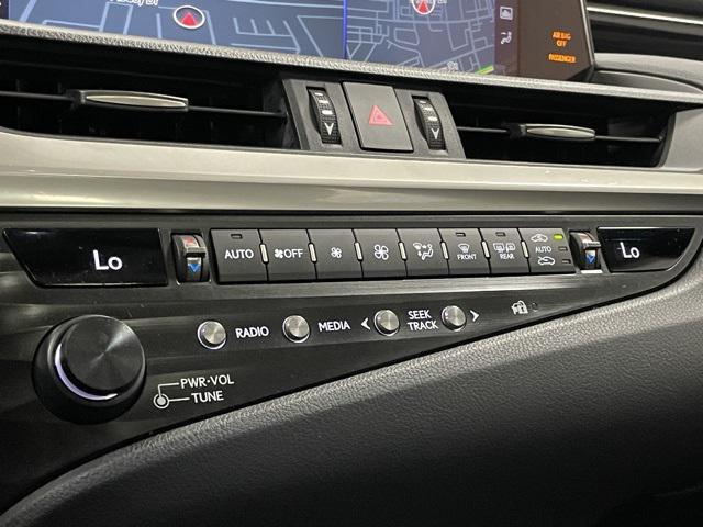 Photo of 2020 Matador Red Mica Lexus ES 300h
