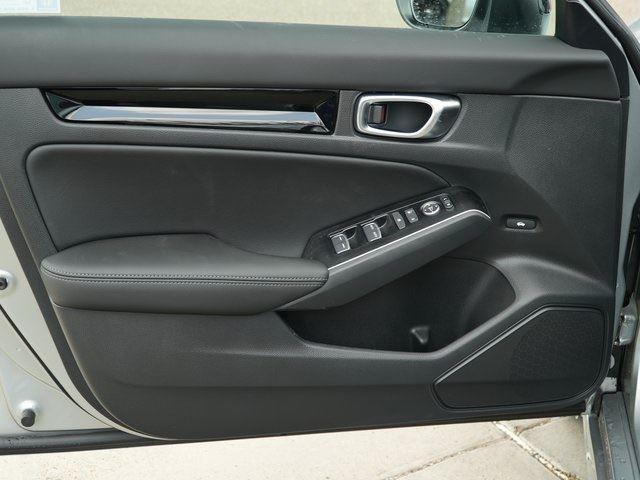 Photo of 2025 Solar Silver Metallic Honda Civic Hybrid