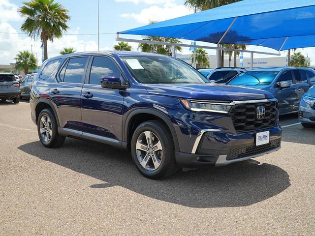 Photo of 2023 Obsidian Blue Pearl Honda Pilot
