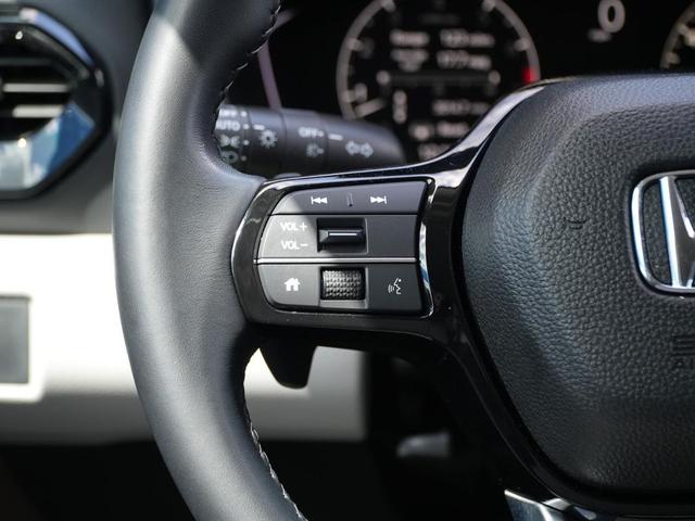 Photo of 2023 Obsidian Blue Pearl Honda Pilot