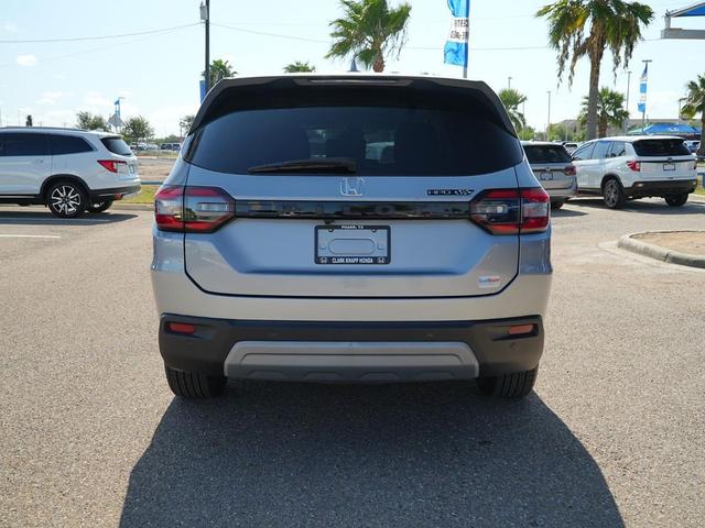 Photo of 2024 Lunar Silver Metallic Honda Pilot