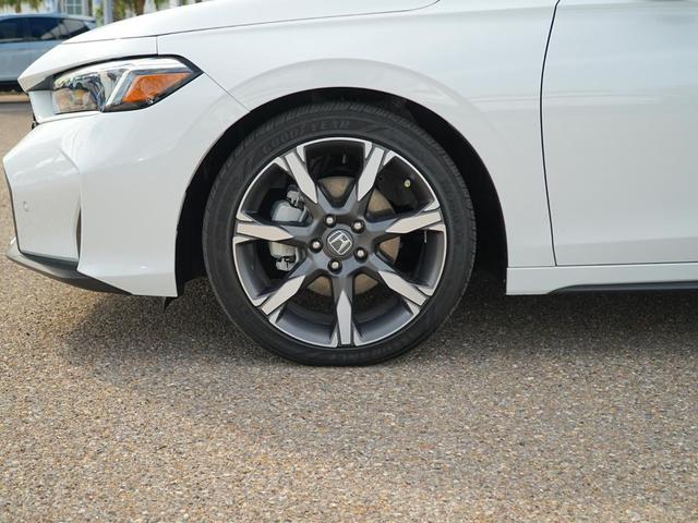Photo of 2025 Platinum White Pearl Honda Civic Hybrid