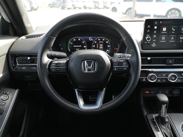 Photo of 2025 Platinum White Pearl Honda Civic Hybrid