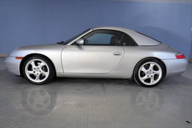 Photo of 2000 Arctic Silver Metallic Porsche 911