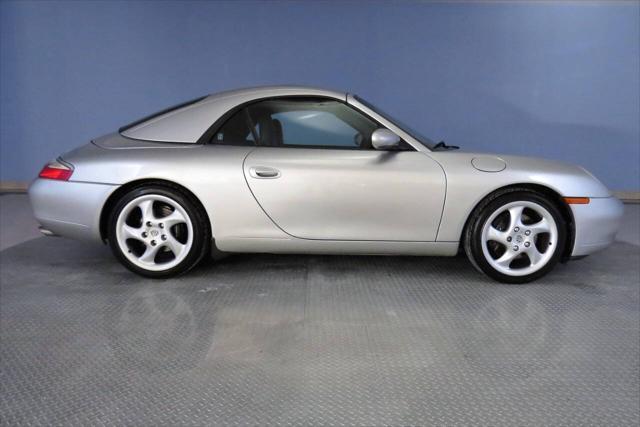 Photo of 2000 Arctic Silver Metallic Porsche 911