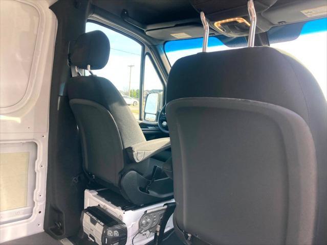 Photo of 2019 White Mercedes-Benz Sprinter 1500